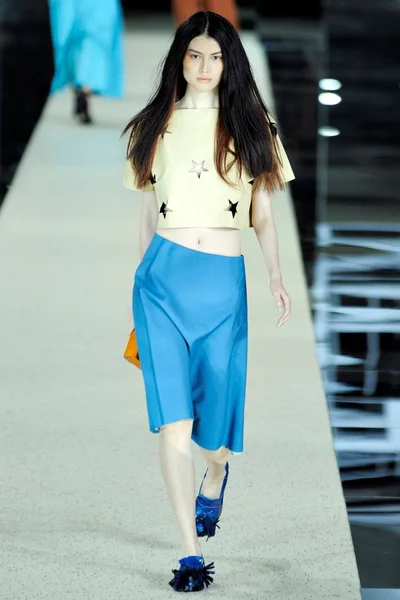 Look 17